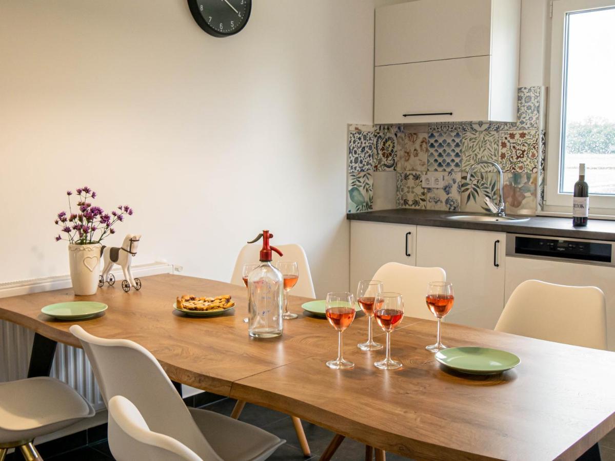 Ugo Apartman Halászi Eksteriør bilde