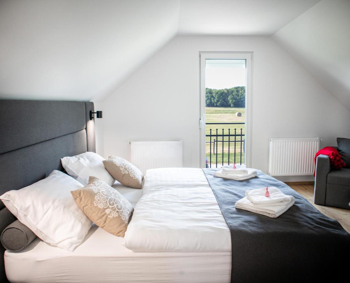Ugo Apartman Halászi Eksteriør bilde