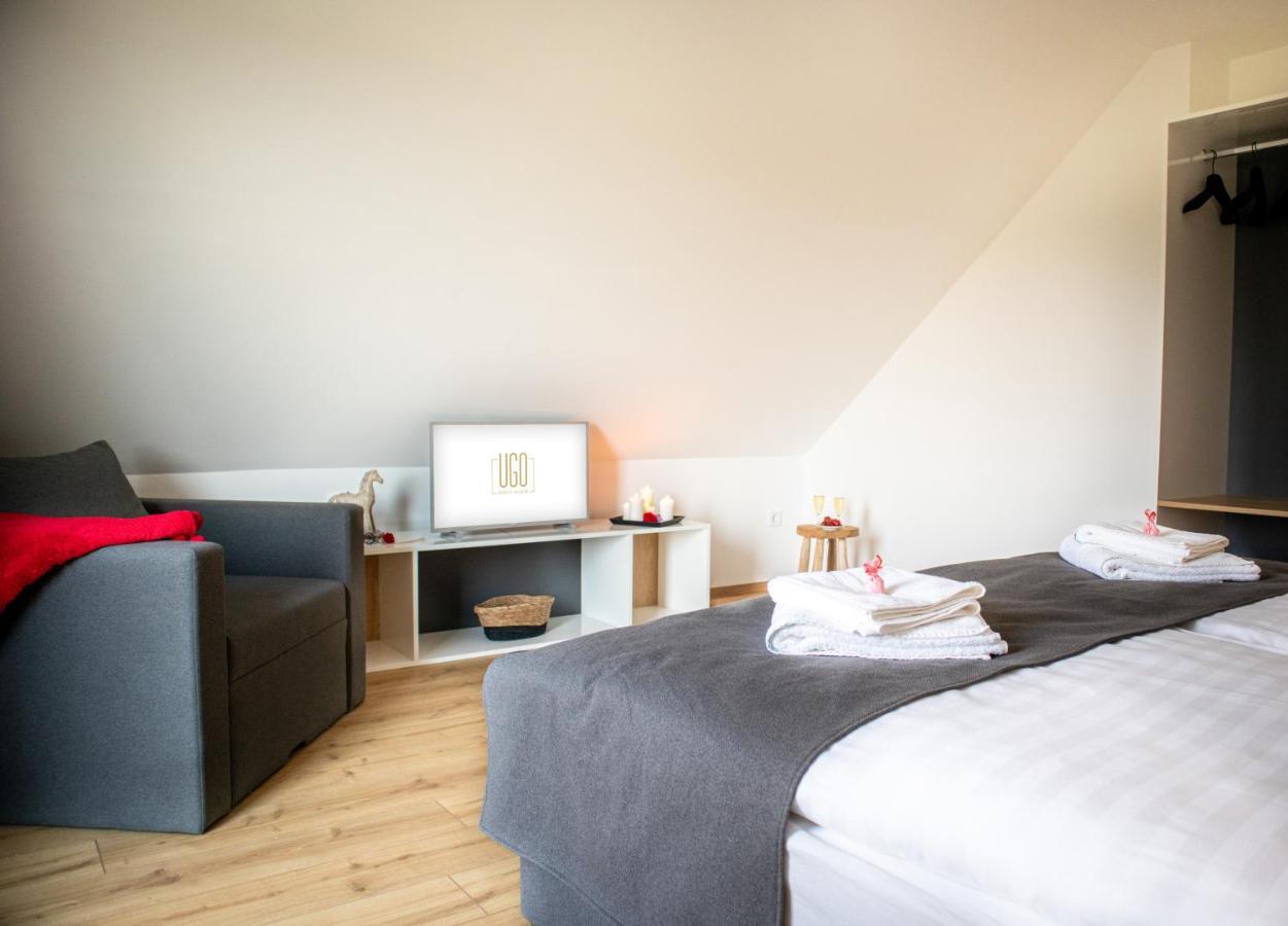 Ugo Apartman Halászi Eksteriør bilde